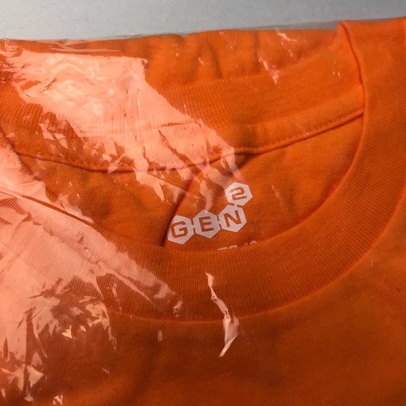 University of Tennessee, Boys T shirt XL - Picture 4 of 6